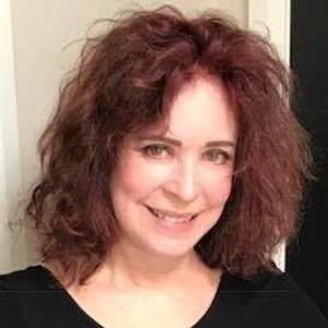 Meet your Posher, Adriana